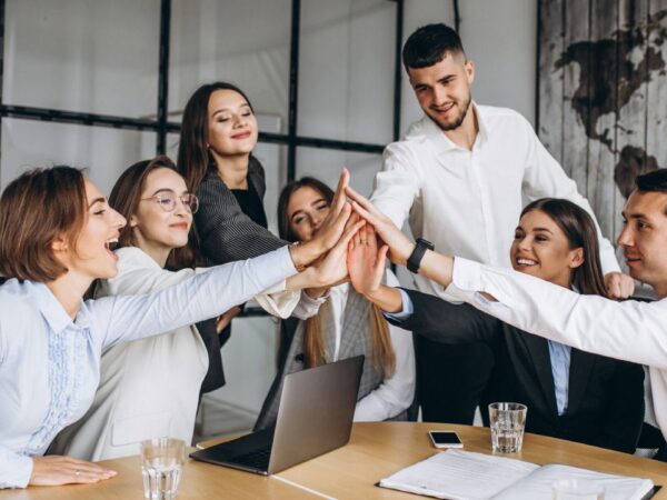 How to Create a Positive Organizational Culture [Top 5 Strategies]